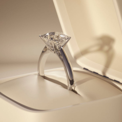 Diamond Broker