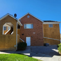 Townhomes / Condos / Co-ops