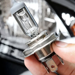 Replacing a Headlamp