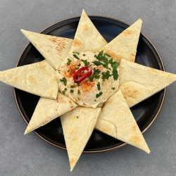 Hummus Dip & Pita Bread