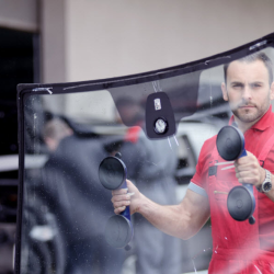 Automotive Glass Replacement
