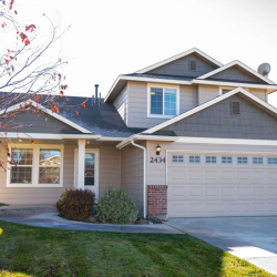 Homes with Single w/ Below Grade Stories