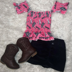 Holiday/Occasion Statement Pieces