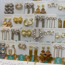 Earrings & Accessories