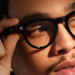 Ray-Ban Meta Smart Glasses