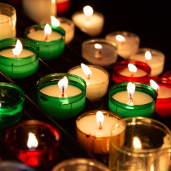 Candlelight Tour & Holiday Boutique
