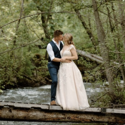 Handsfull Weddings
