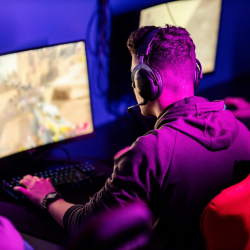 Tournaments & Live Events