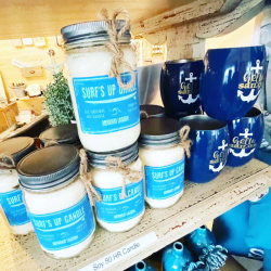 Hand-Poured Candles & Aromatherapy