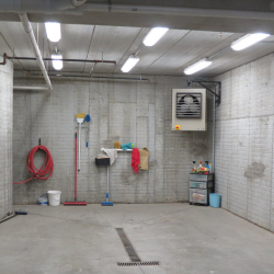 Building/Construction Features