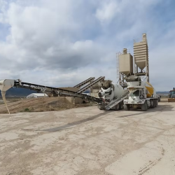 Conveyor Ready Mix Trucks