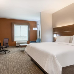 Rooms & Suites