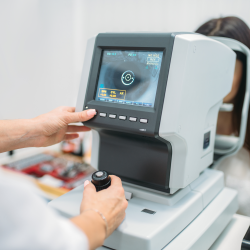 Diagnosis and Treatment of various Eye Conditions