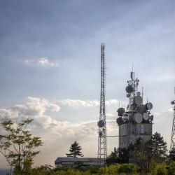 Distributed Antenna System (DAS)