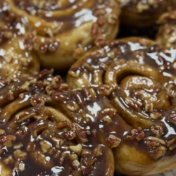 Sticky Cinnamon Rolls 