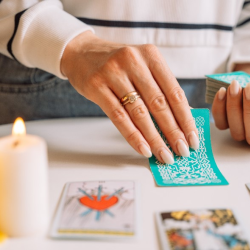 Intuitive Tarot Monthly Spread -6 months