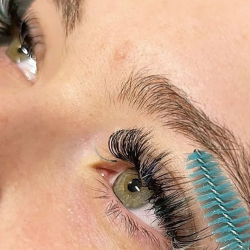 Eye Lash Extensions