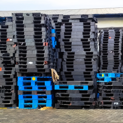 Mixed Plastic Pallet