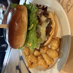 Cousin Charlie (Double burger)