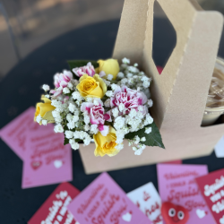 Mixed flower bouquet