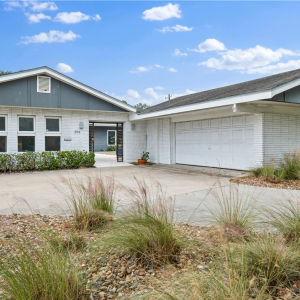 5889 Hidden Valley Sandia, Texas