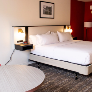 1 King Bed Deluxe, Non-Smoking