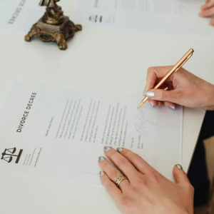 Closing Support & Document Management