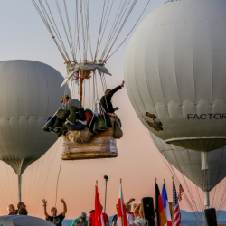 Gas Ballooning