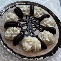 Midlo Scoops Ice Cream Pie