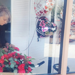 Fresh Flower Arrangements and Delivery