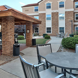 Outdoor Courtyard with BBQ Grills