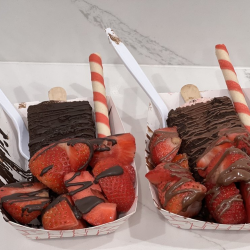 Paleta Con Frutas & Chocolate