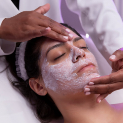 Relaxation Facial