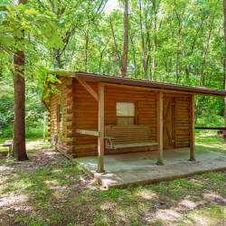 Cabin - Rustic (Sleeps 2/Pet Friendly)