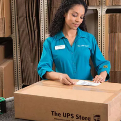 Packing & Shipping Boxes 