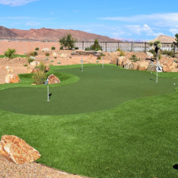 Signature Golf Putting Greens