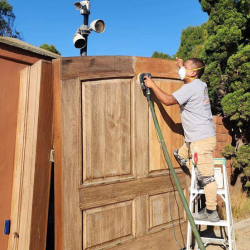 Staining & Varnishing