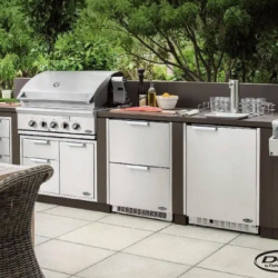 Custom Outdoor Kitchens