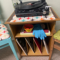 Retro Record Player Console