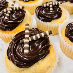 Cakes & Cupcakes