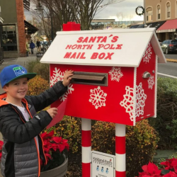 Santa’s Mailbox 2022