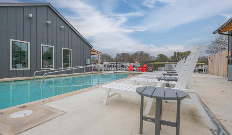 Outdoor Swimming Pool