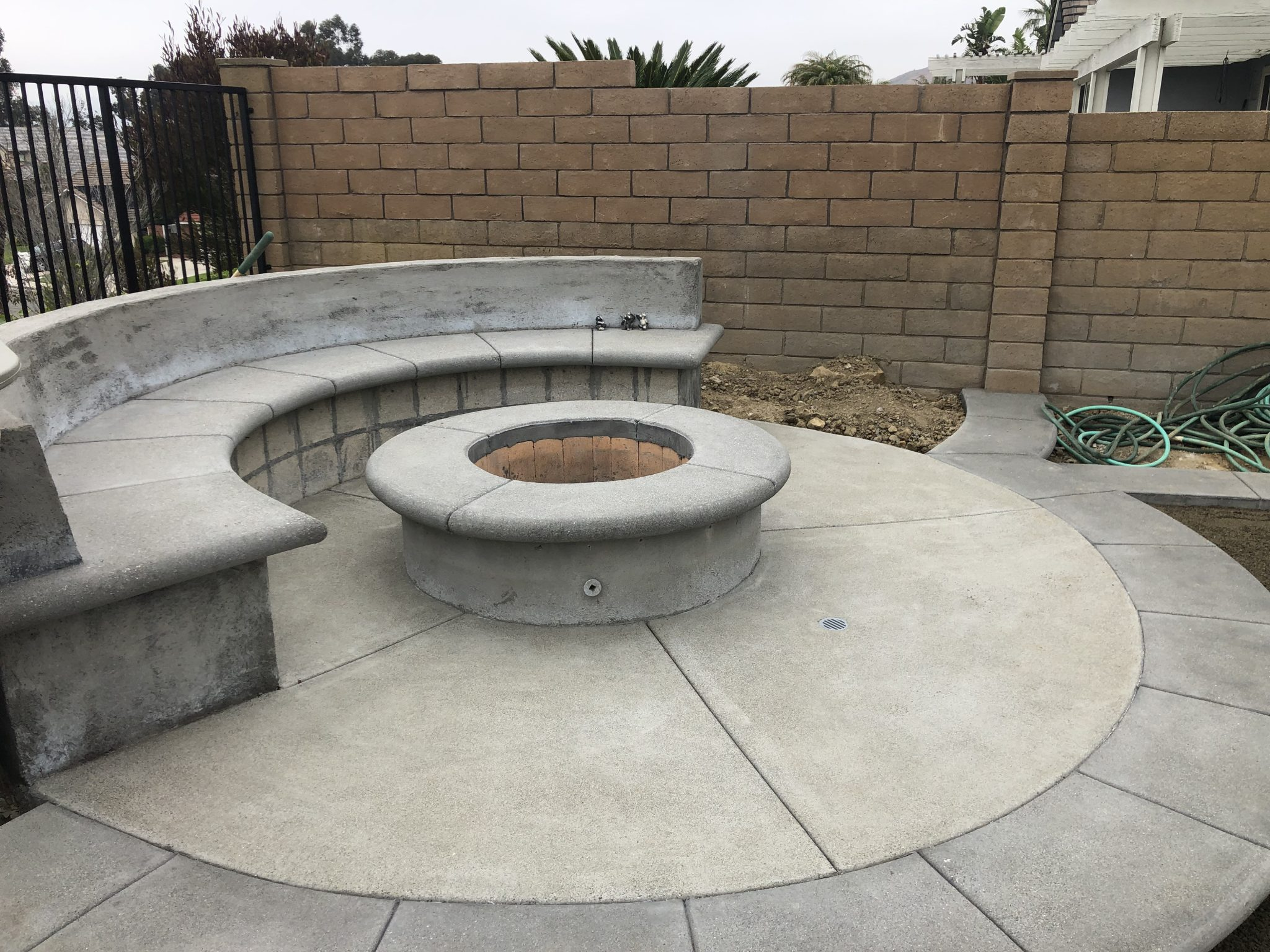 Fireplaces, BBQ’s, & Fire Pits