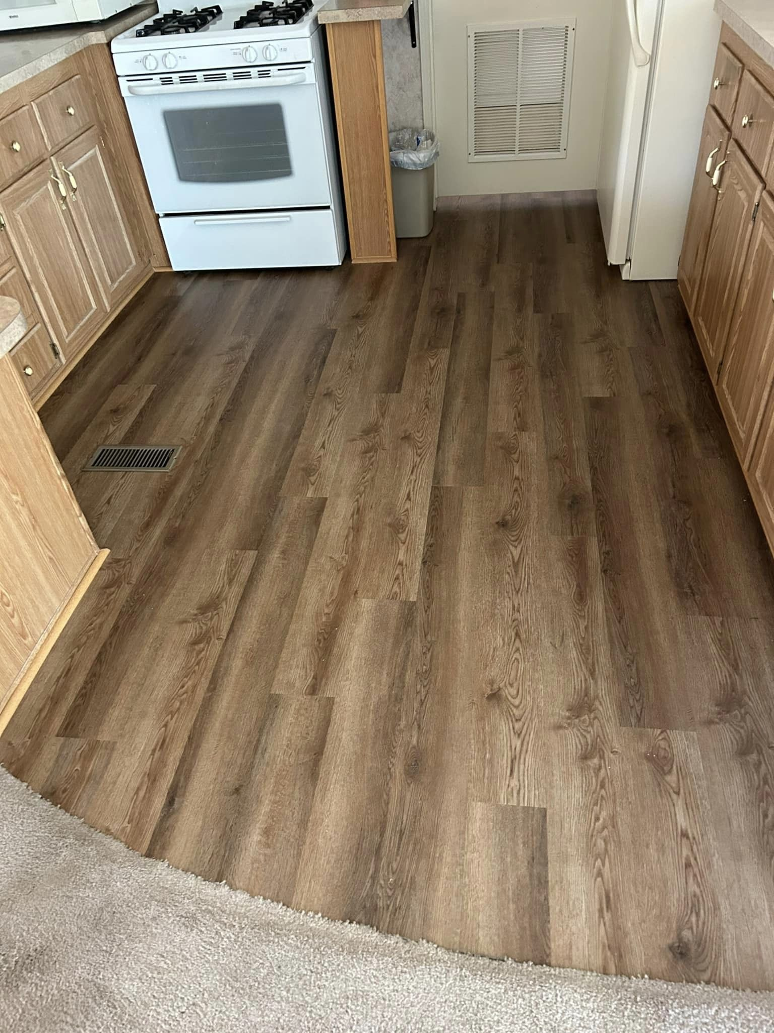FLOORING STORE- SALES-INSTALLS- REPAIRS 