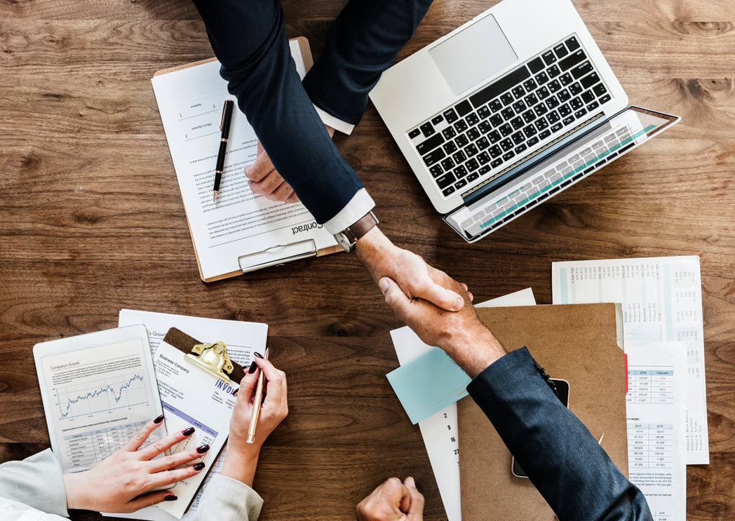 Contract Lawyer