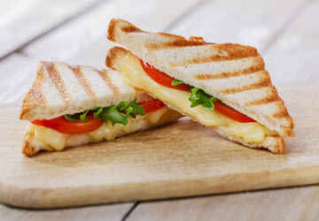 SANDWICHES & PLATES