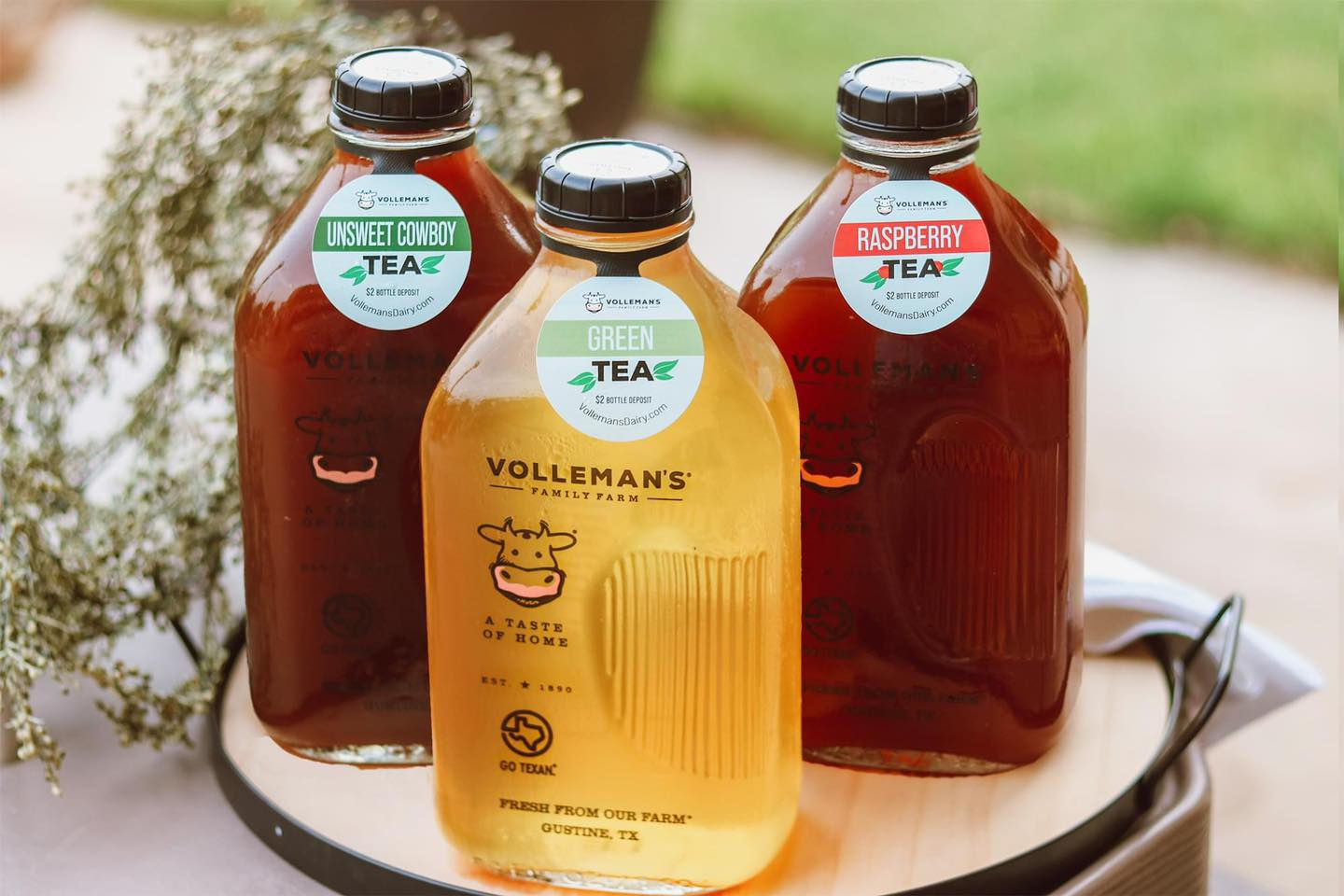 Volleman's Glass-Bottled Tea