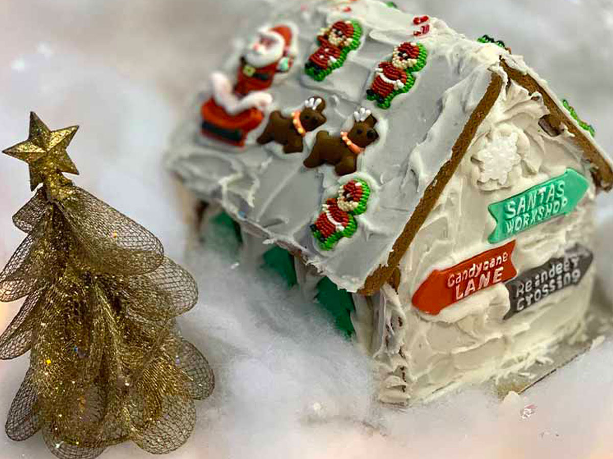 Christmas Gingerbread Scene Competition