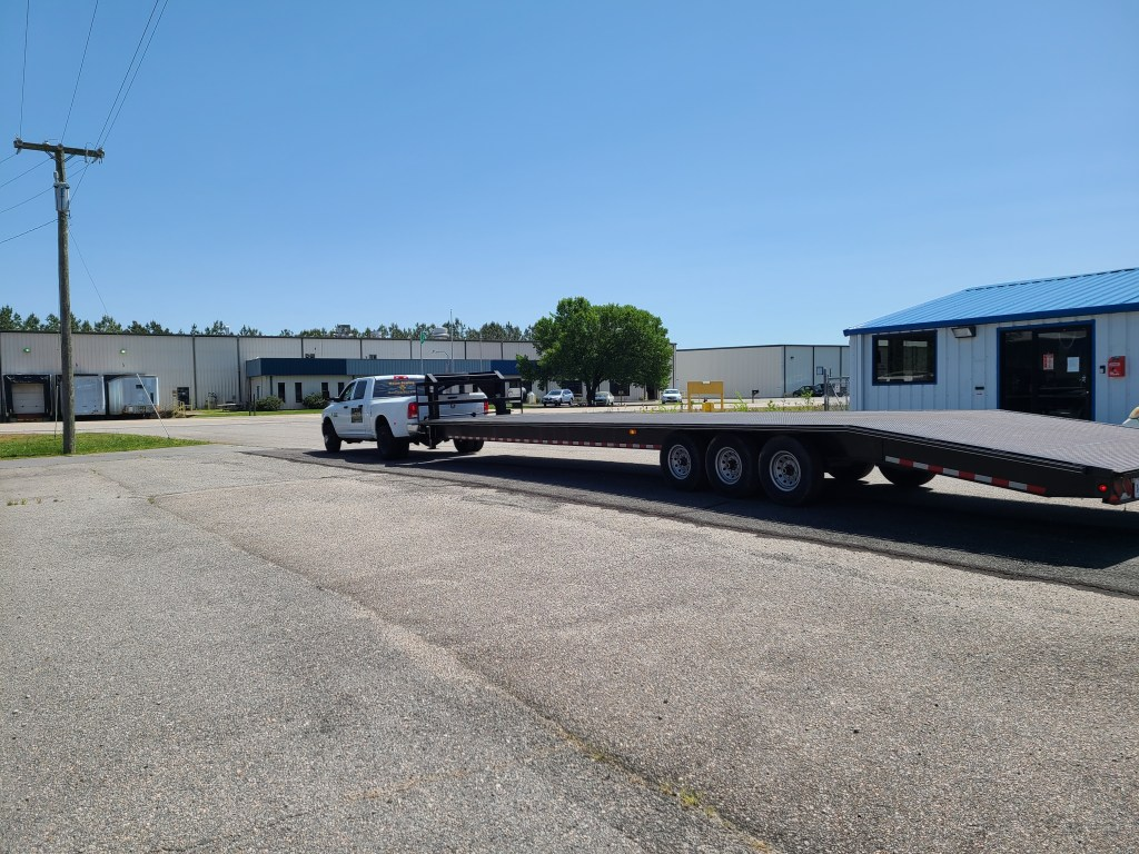 43′ Flatbed Freight Capability