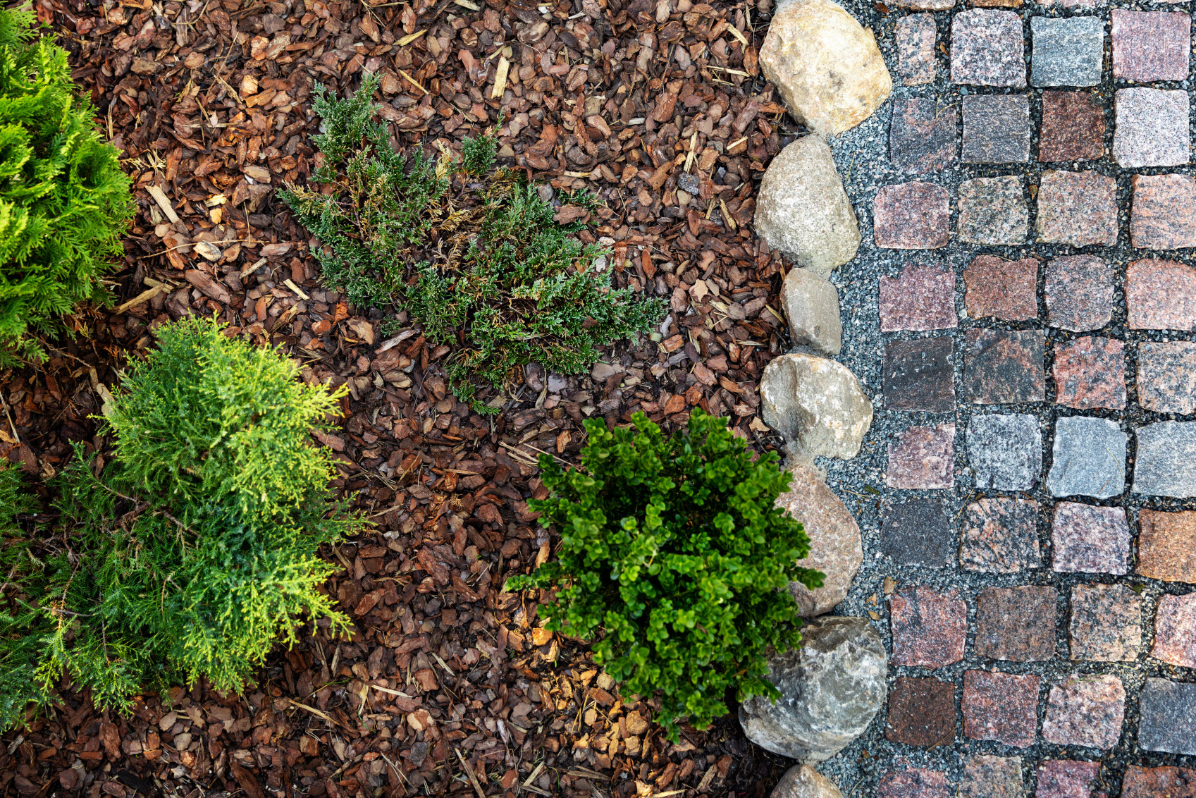 Mulch and Rock Bed Installation